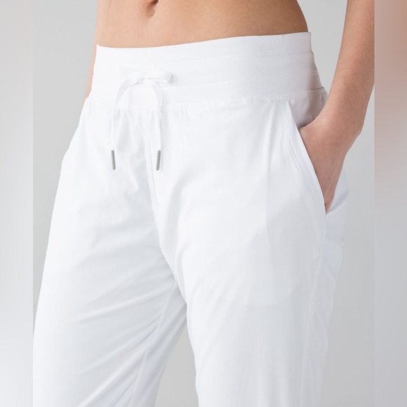 Lululemon Studio Crop II - White - Picture 4 of 15